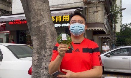 医生爸太忙买西兰花接高三女儿 价格就是女儿生日也挺有意义