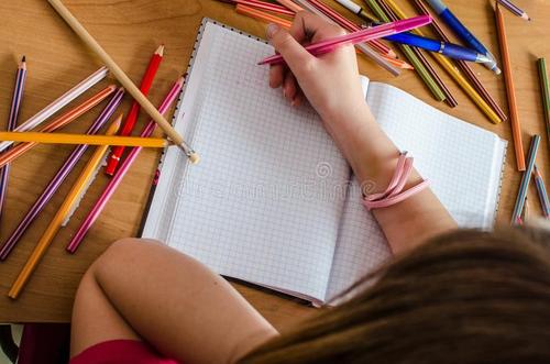 小学全面取消家庭作业 取消小学生家庭作业可行吗