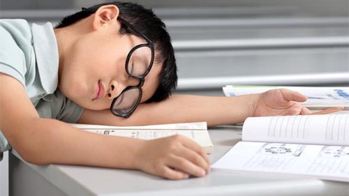 小学生每天睡眠时间 小学生每天睡眠时间不少于多少时间