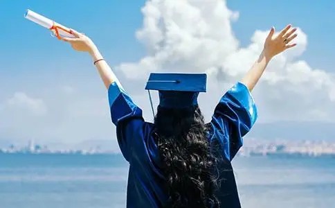 女生出国留学安全吗 女生出国留学利弊