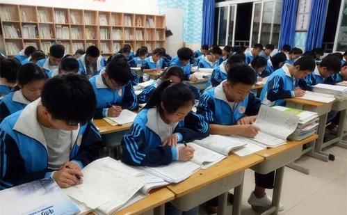 2021河北多少分能上一本 高考分数线预测