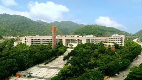 广州第六中学分数线是多少2021 广州第六中学录取分数线2021